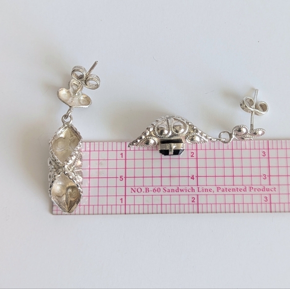 Heirloom Style Black Hematite Silver Dangle Earrings - Picture 6 of 6